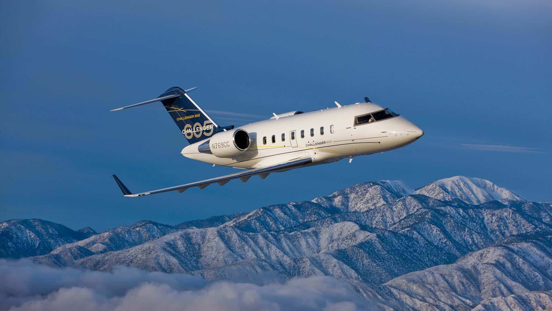 Bombardier Challenger 605 — Private Jet Charter | JetFlo